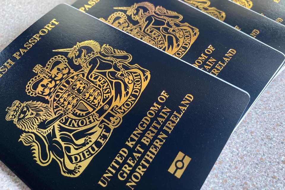 how long from passport printing to delivery uk